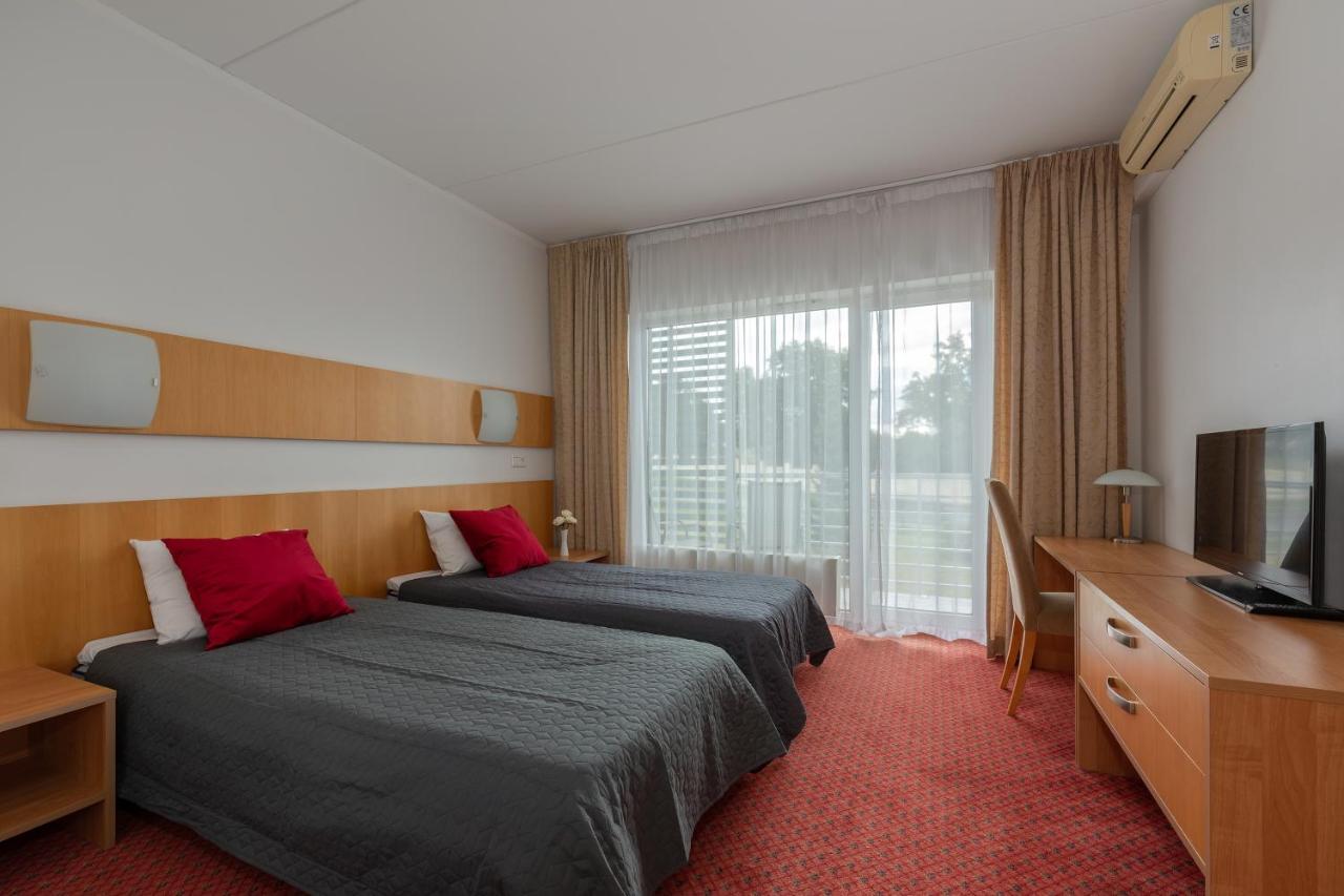 Raadimoisa Hotell ตาร์ตู ภายนอก รูปภาพ