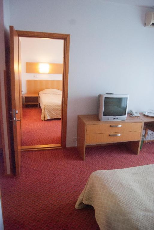 Raadimoisa Hotell ตาร์ตู ภายนอก รูปภาพ