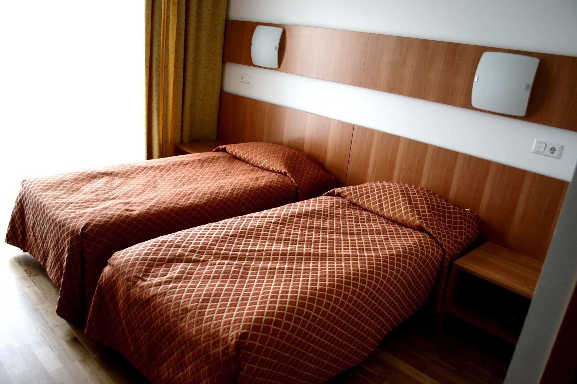 Raadimoisa Hotell ตาร์ตู ภายนอก รูปภาพ