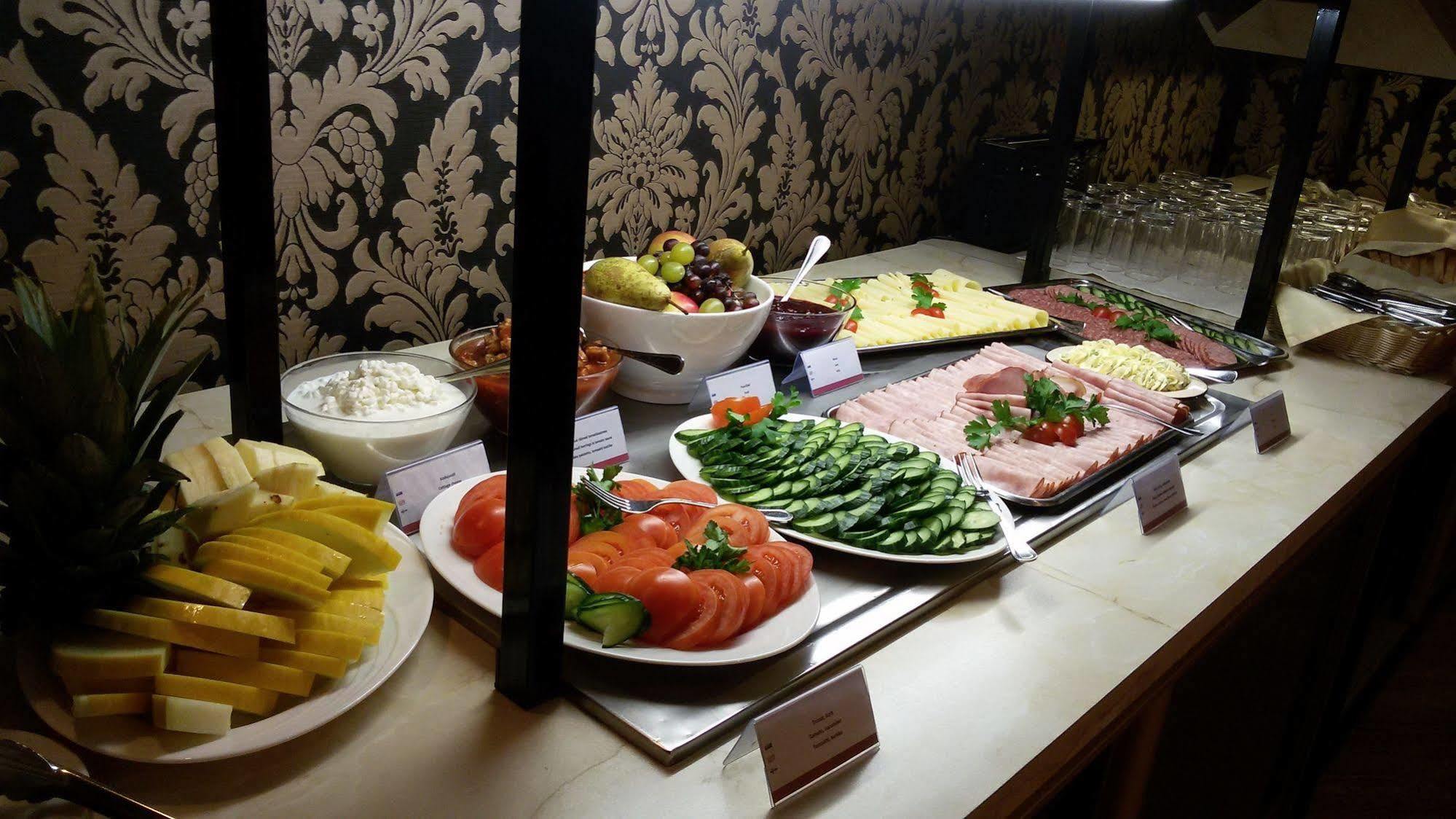 Raadimoisa Hotell ตาร์ตู ภายนอก รูปภาพ
