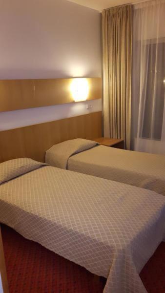 Raadimoisa Hotell ตาร์ตู ภายนอก รูปภาพ